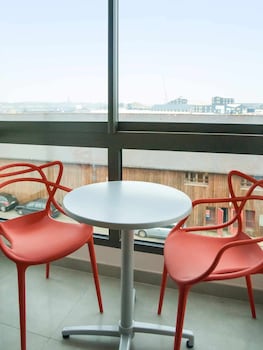 ibis styles saint malo port