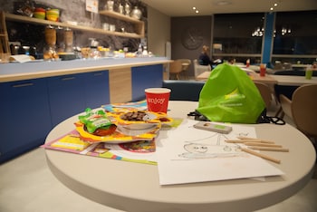 ibis styles saint malo port