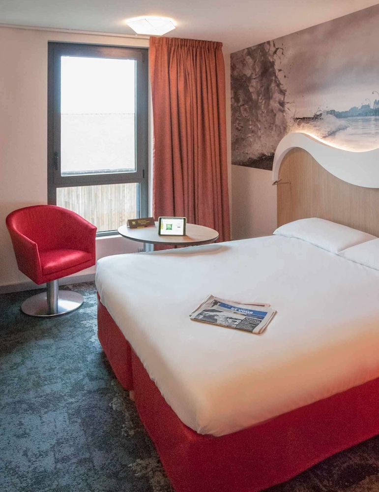 ibis styles saint malo port