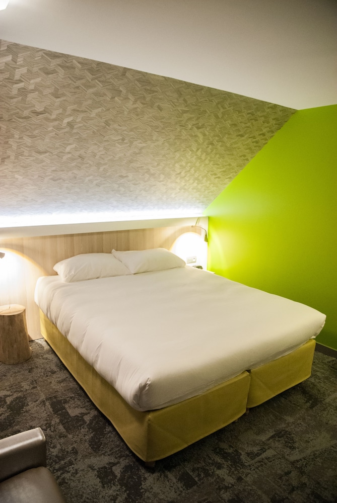 ibis styles saint malo port