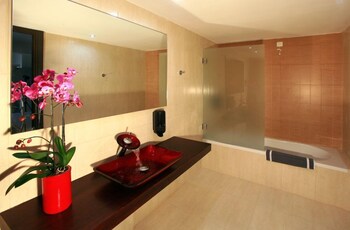 eurohotel katrin suites adults only