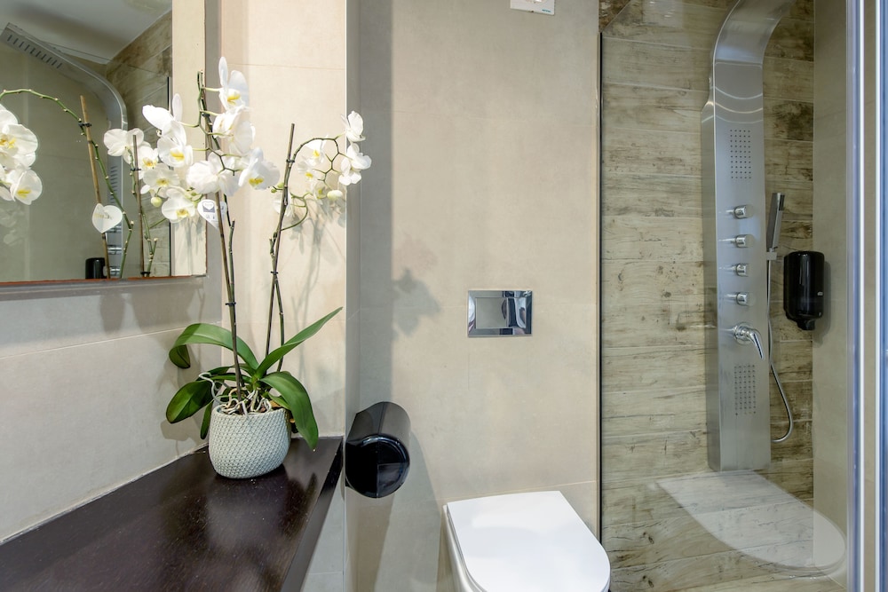 eurohotel katrin suites adults only