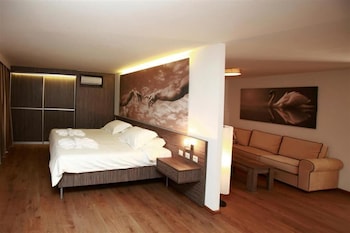 eurohotel katrin suites adults only