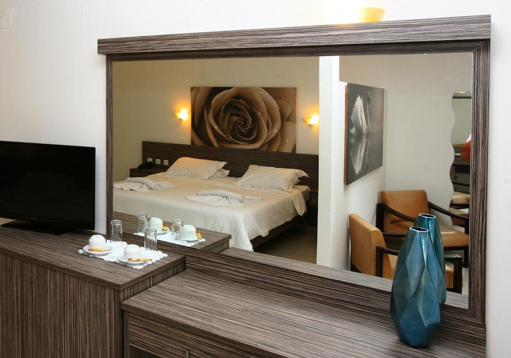 eurohotel katrin suites adults only