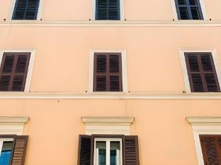 ht residence maximus