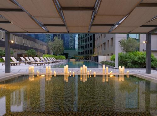 damac maison cour jardin