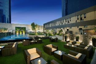damac maison cour jardin
