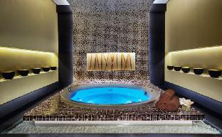 damac maison cour jardin