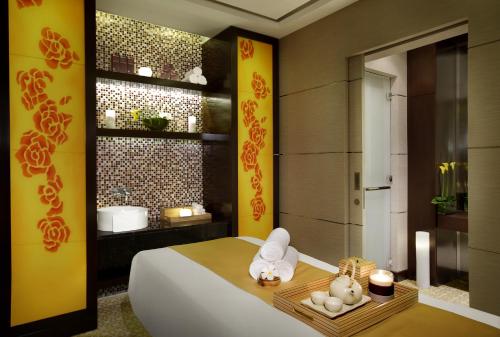 damac maison cour jardin