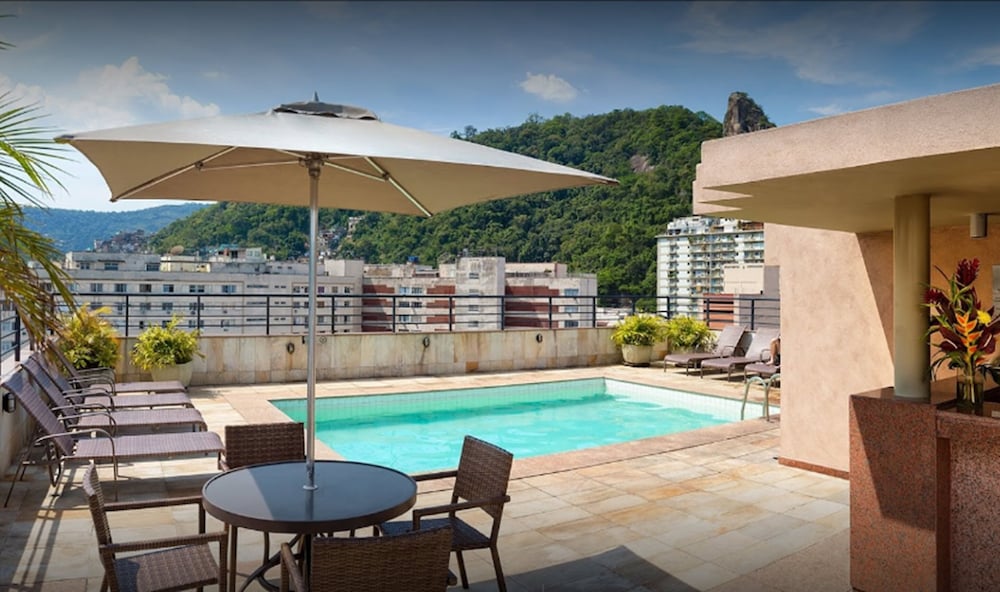 premier copacabana hotel