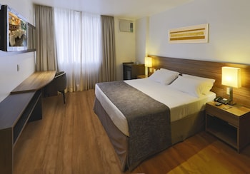 premier copacabana hotel
