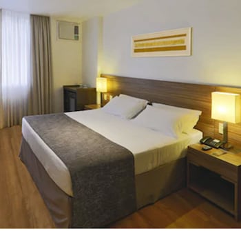 premier copacabana hotel