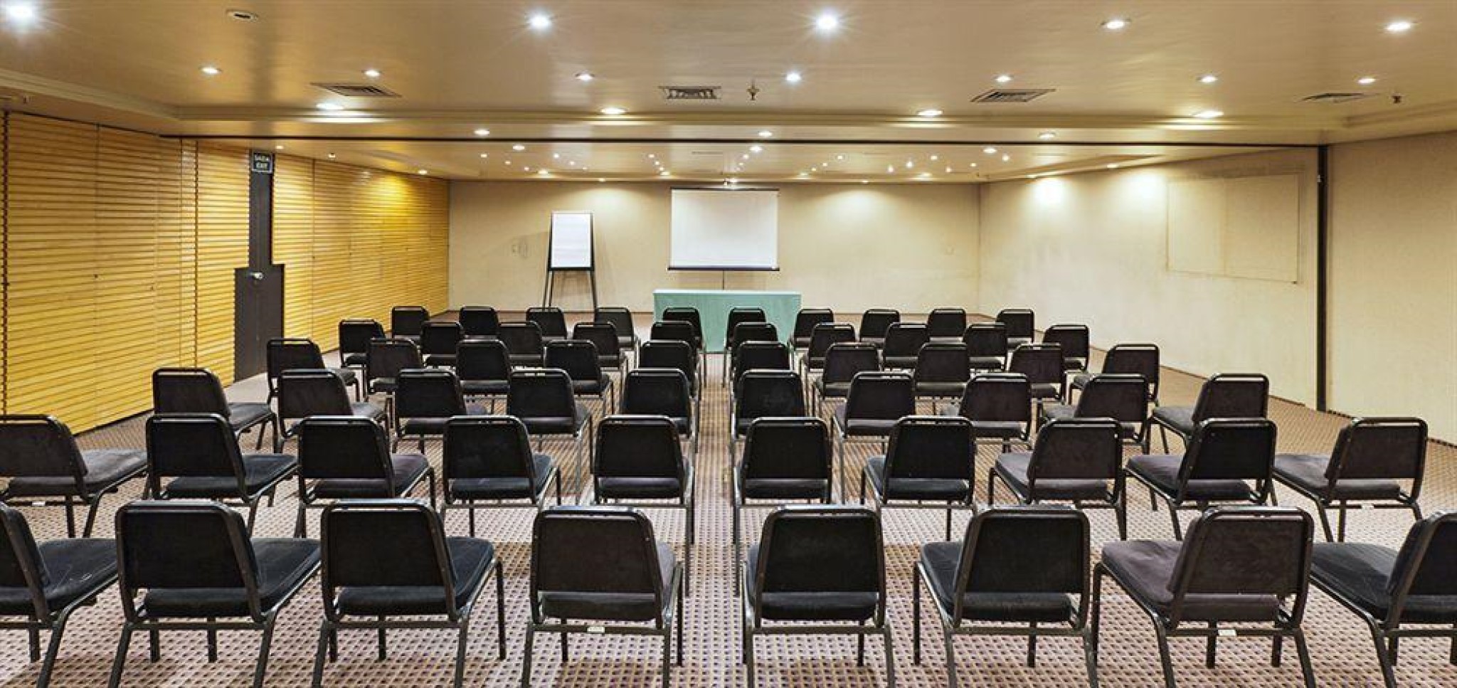 premier copacabana hotel