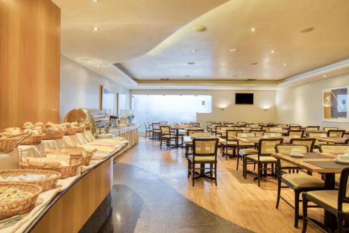 premier copacabana hotel