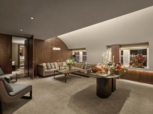 the knickerbocker hotel