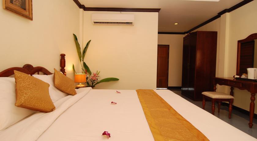 lanta seafront resort