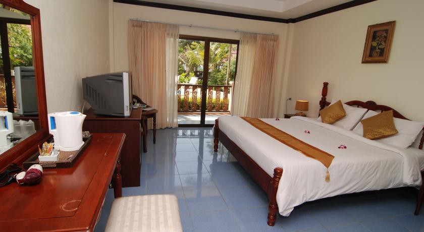 lanta seafront resort