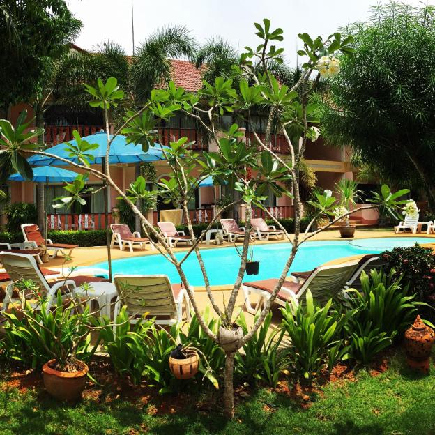 lanta seafront resort