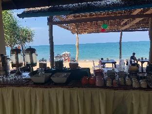 lanta seafront resort