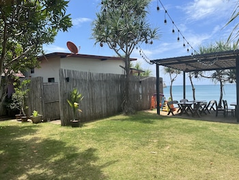 lanta seafront resort