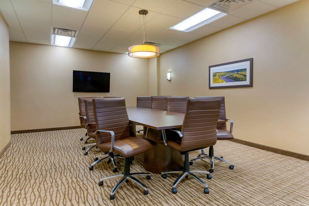 comfort inn and suites mandan bismarck