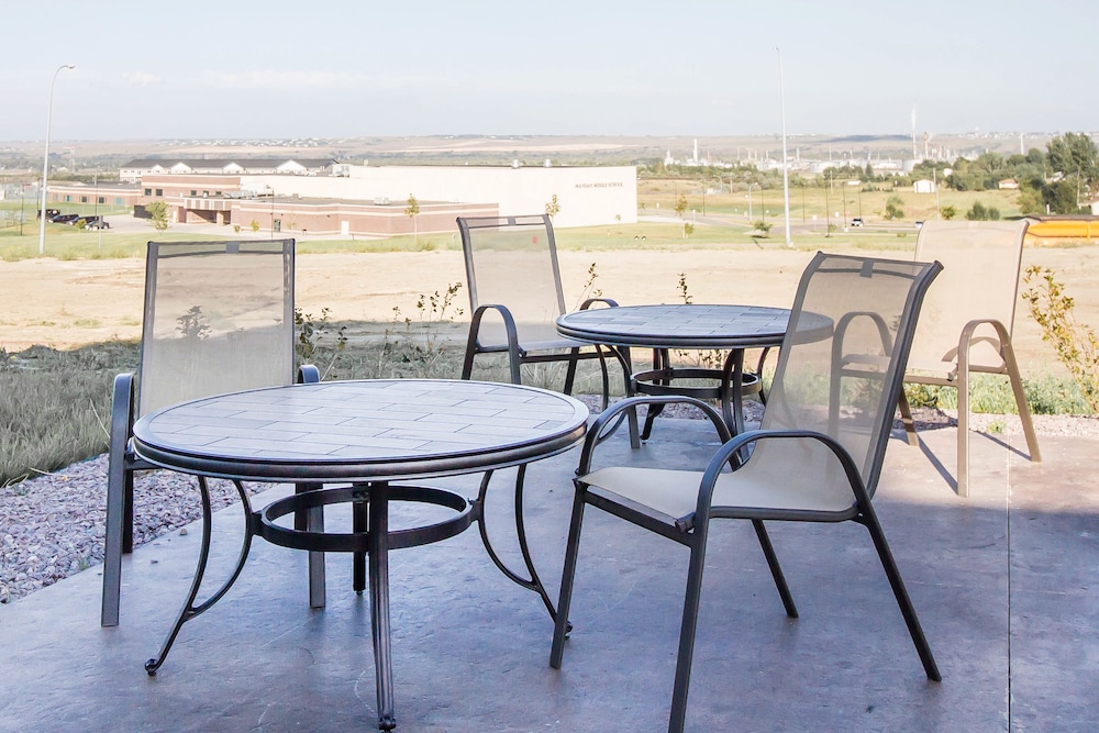 comfort inn and suites mandan bismarck
