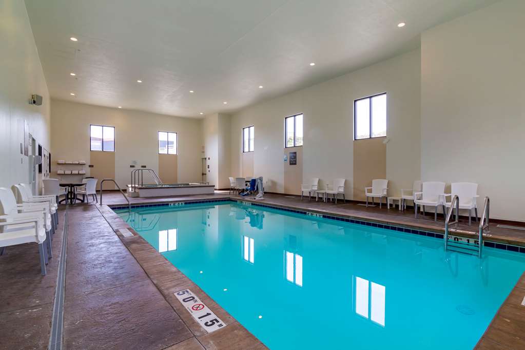 comfort inn and suites mandan bismarck