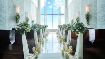 laguna suite hotel and wedding shin yokohama