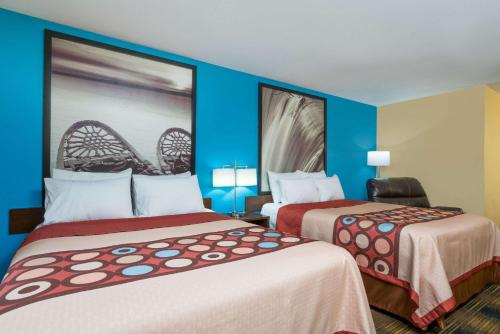 super 8 by wyndham rochester mayo clinic area