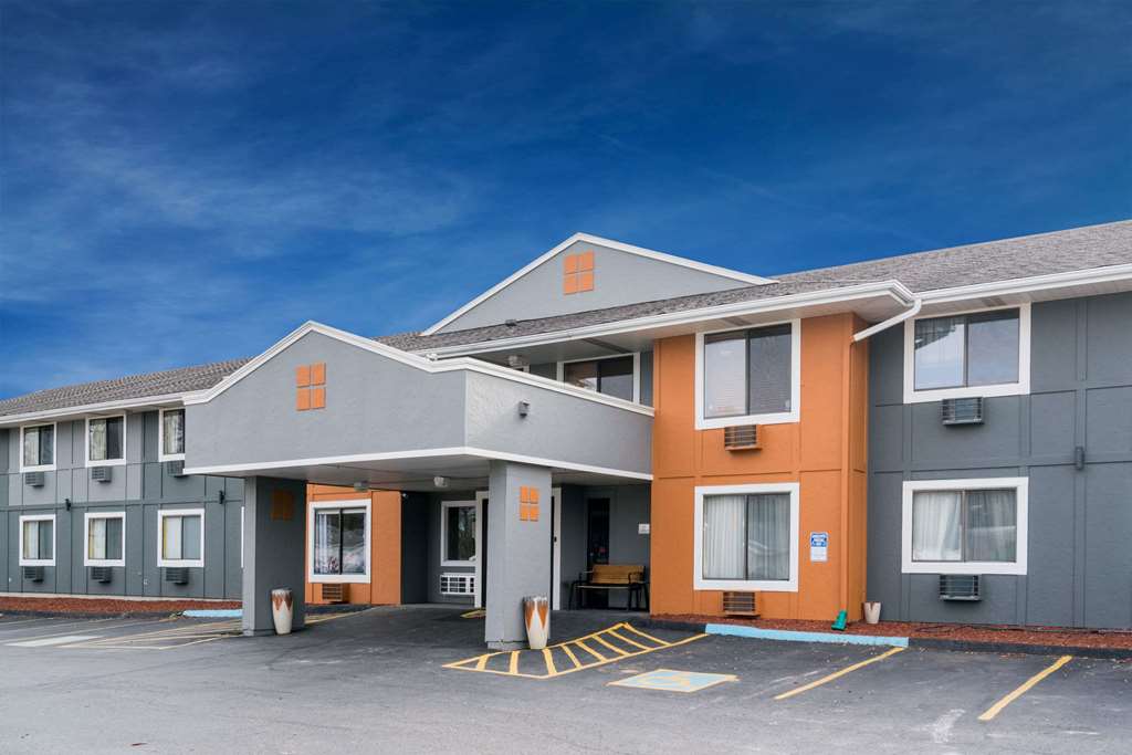 super 8 by wyndham rochester mayo clinic area