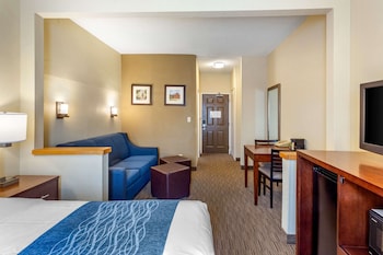 comfort inn rockford near casino district