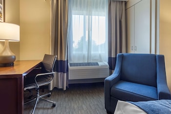 comfort inn rockford near casino district