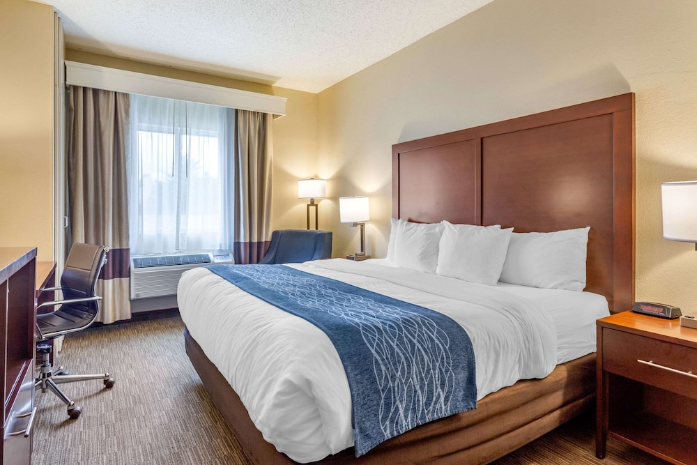 comfort inn rockford near casino district
