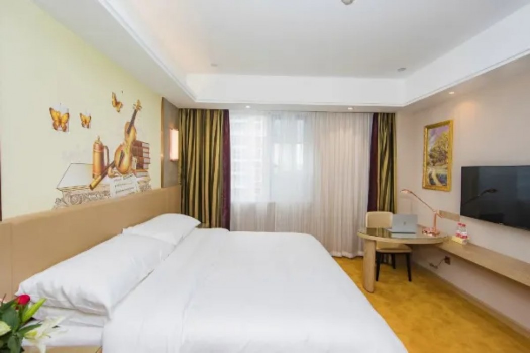 vienna international hotel haimen pedestrian street