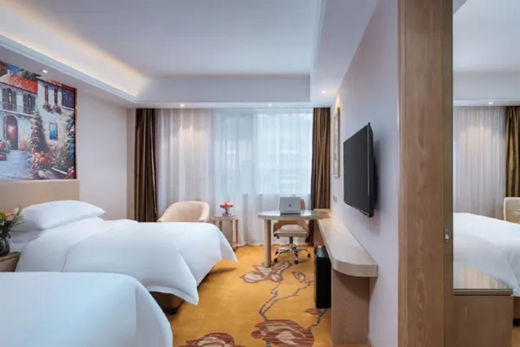 vienna international hotel haimen pedestrian street