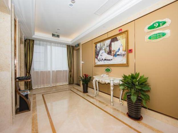 vienna international hotel haimen pedestrian street