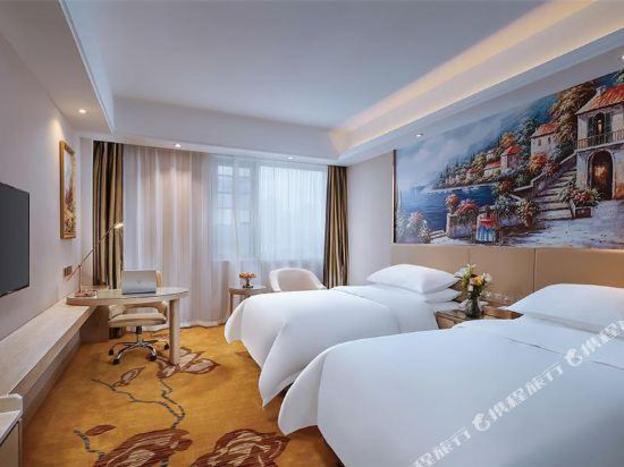 vienna international hotel haimen pedestrian street