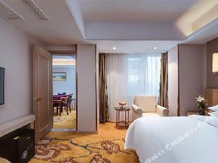 vienna international hotel haimen pedestrian street