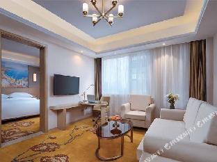vienna international hotel haimen pedestrian street