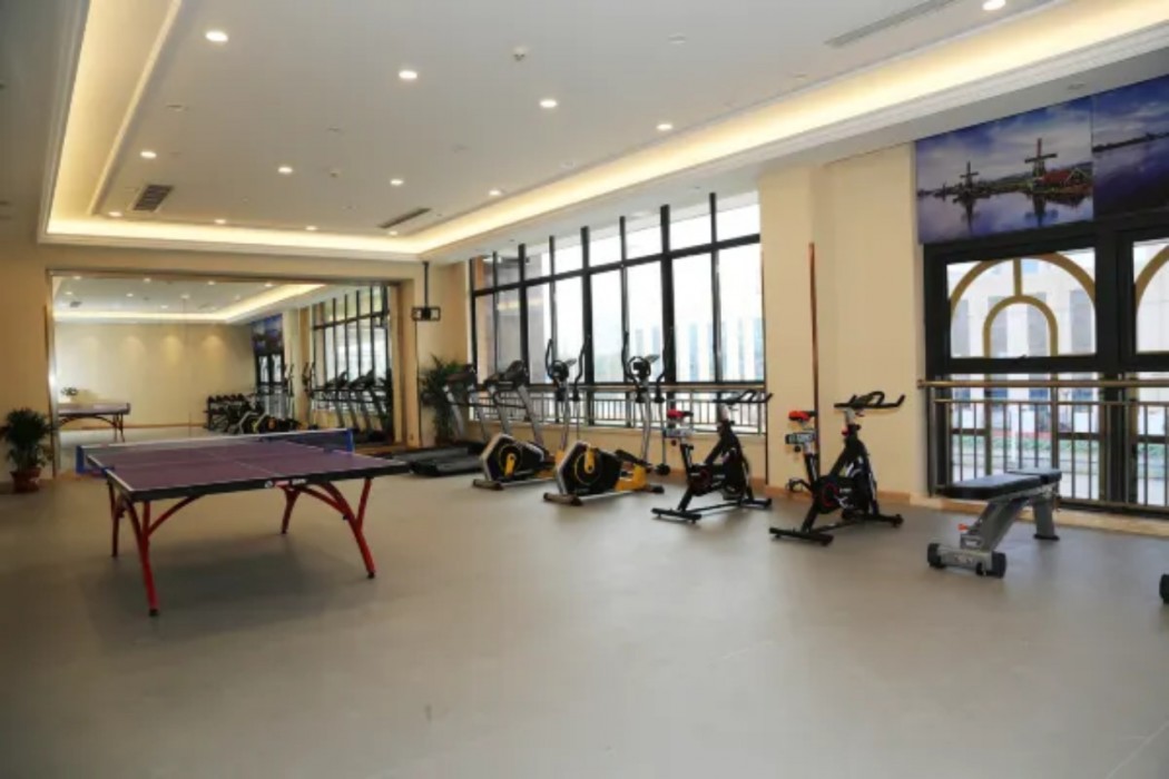 vienna international hotel haimen railway station