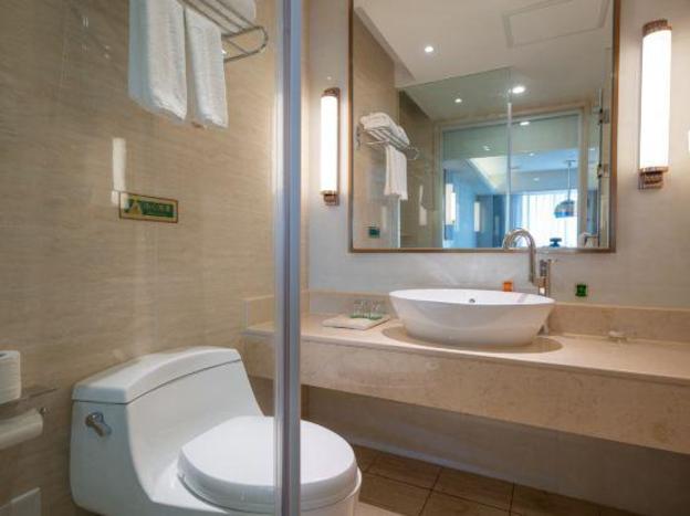 vienna international hotel haimen railway station
