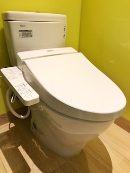 the crystal inn sun moon lake