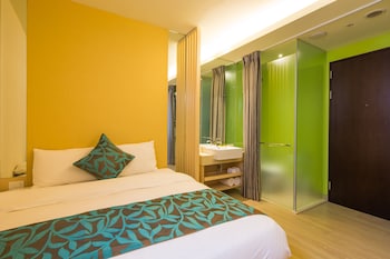 the crystal inn sun moon lake