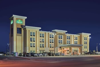 La Quinta Inn & Suites By Wyndham Carlsbad,New Mexico>>Carlsbad,3 star