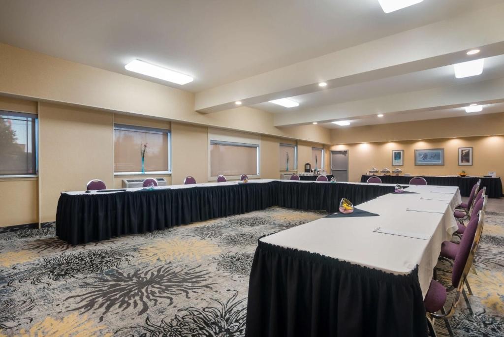 best western plus norwester hotel and conference centre