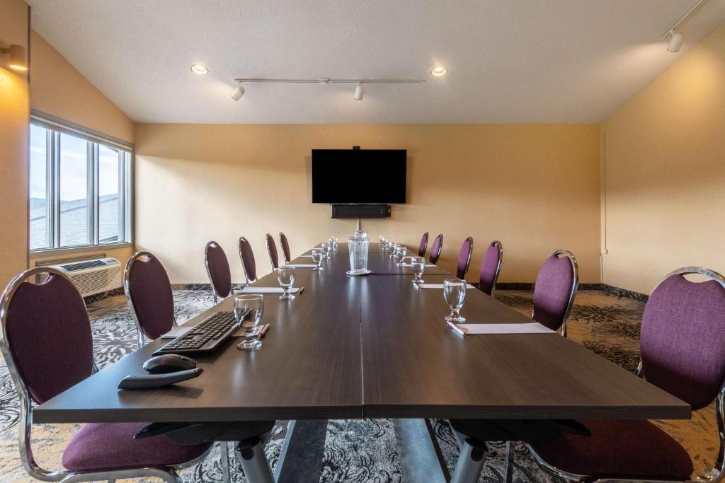 best western plus norwester hotel and conference centre