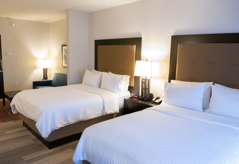 holiday inn express and suites ironton by ihg