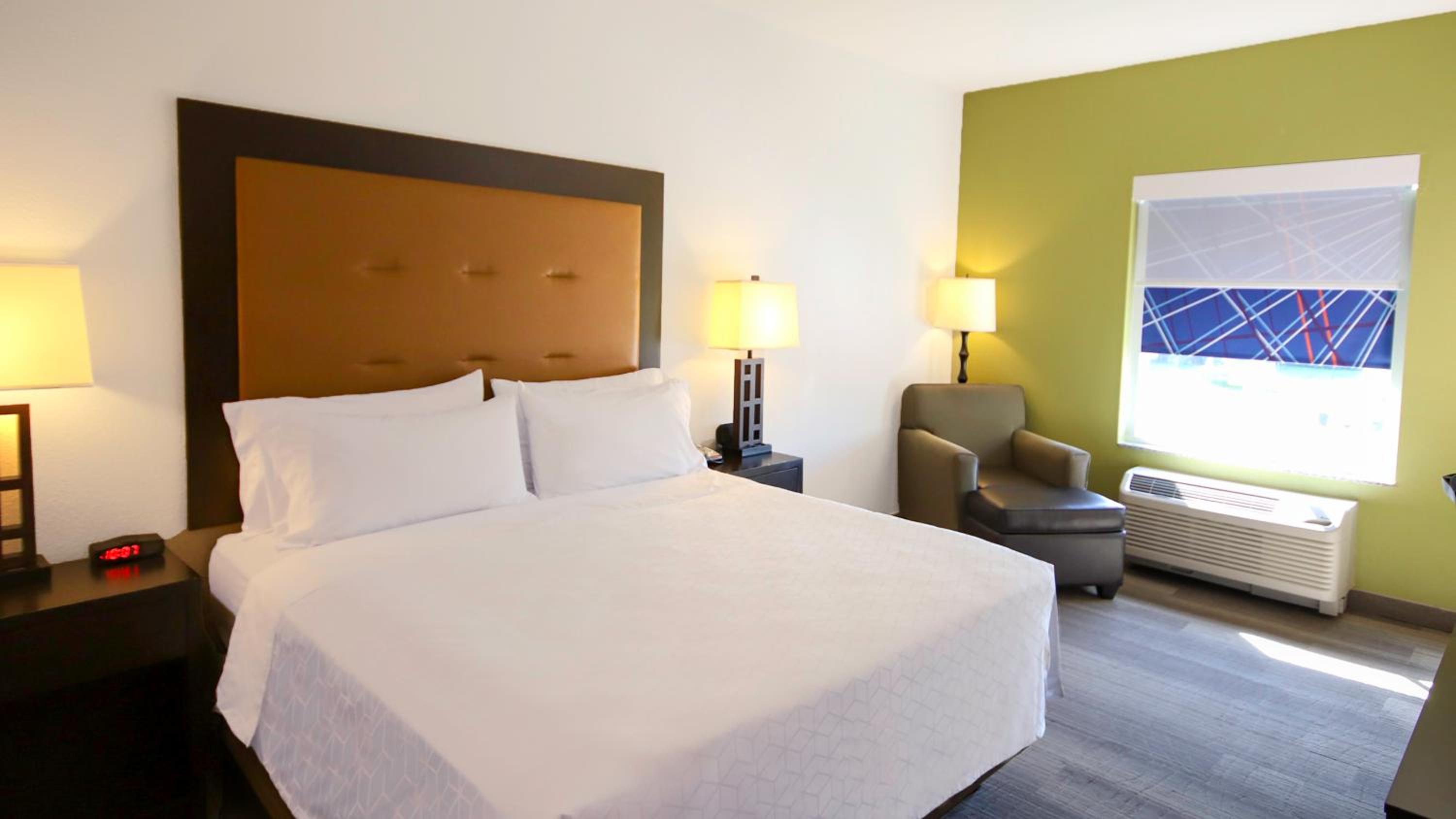 holiday inn express and suites ironton by ihg