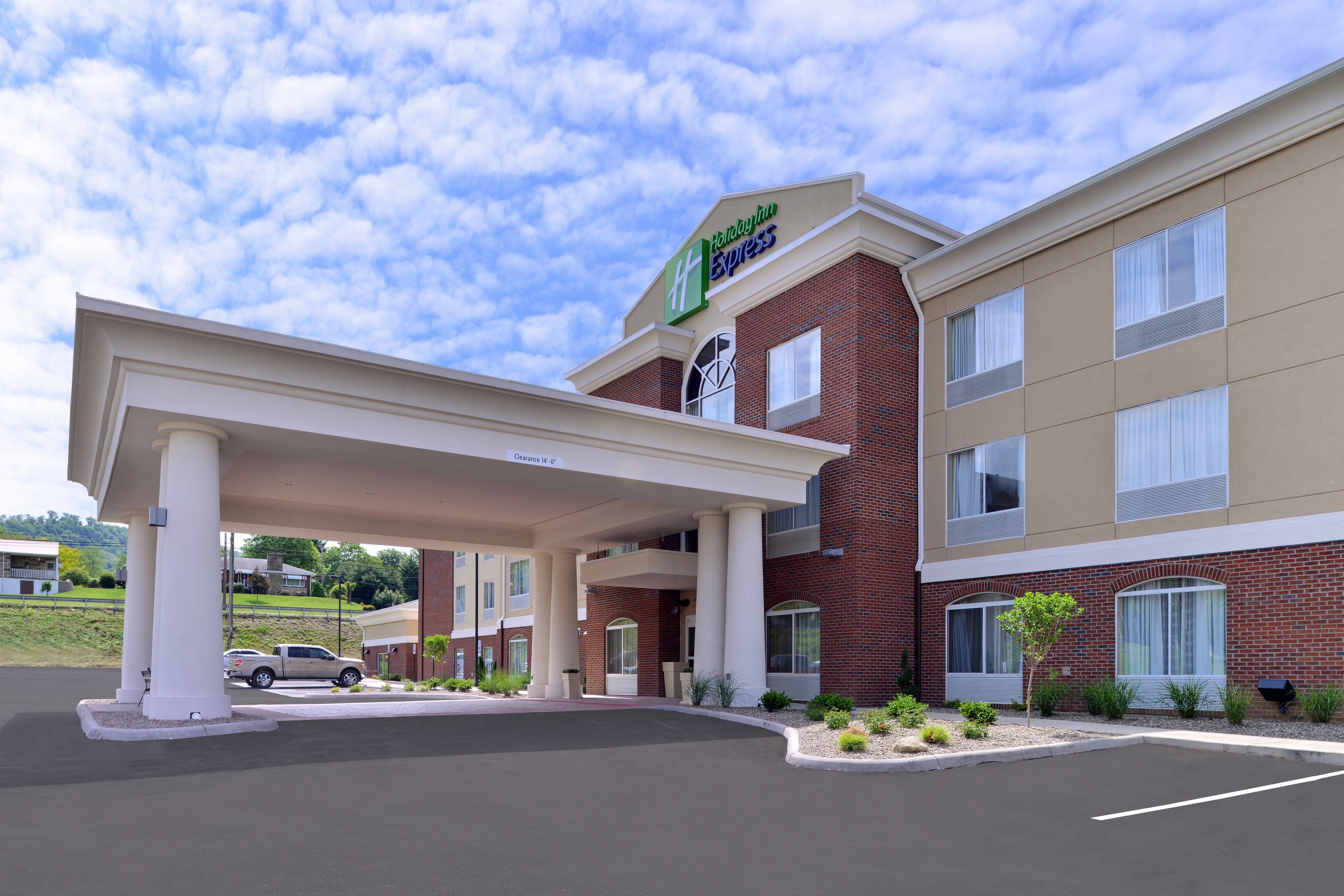 holiday inn express and suites ironton by ihg