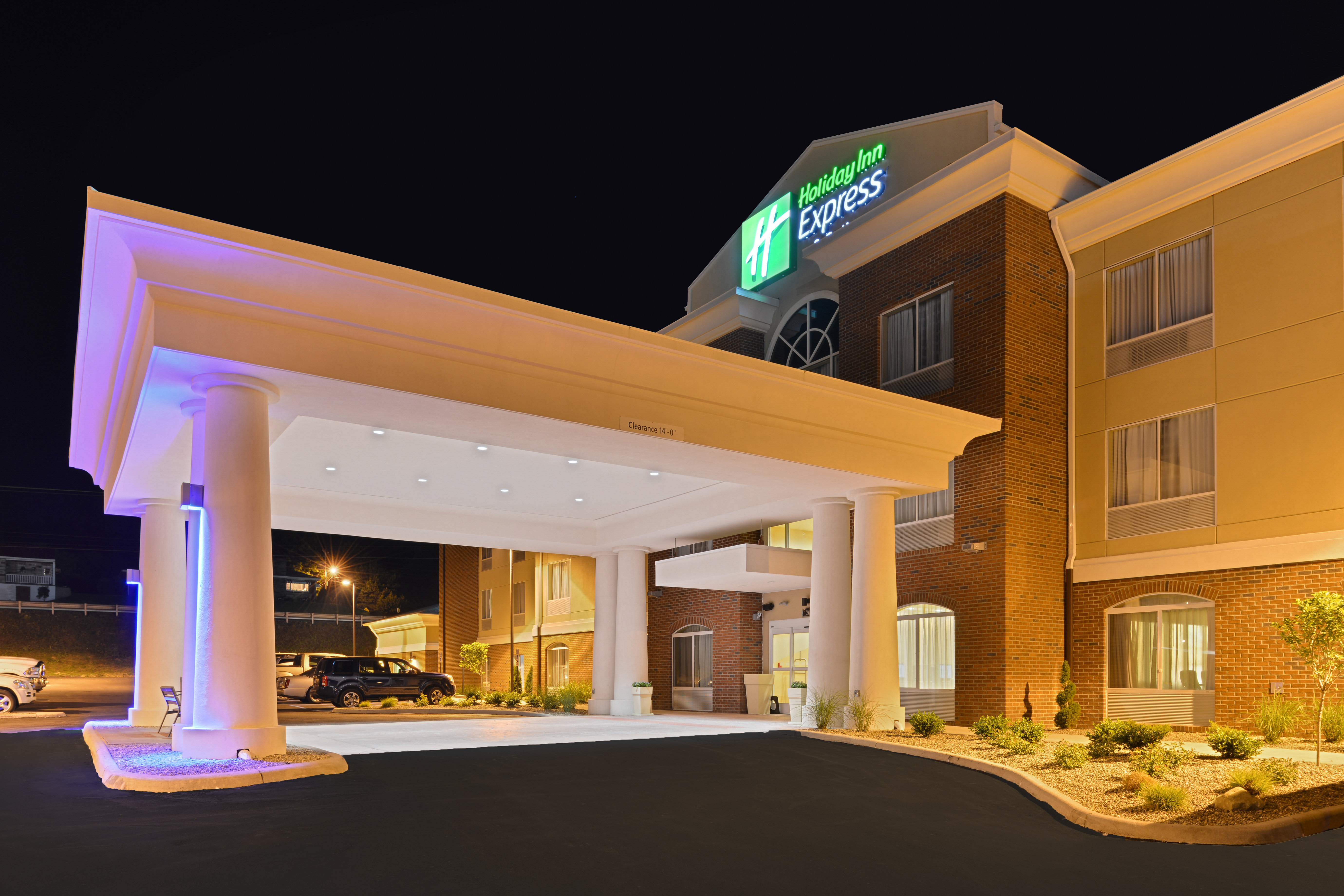 holiday inn express and suites ironton by ihg